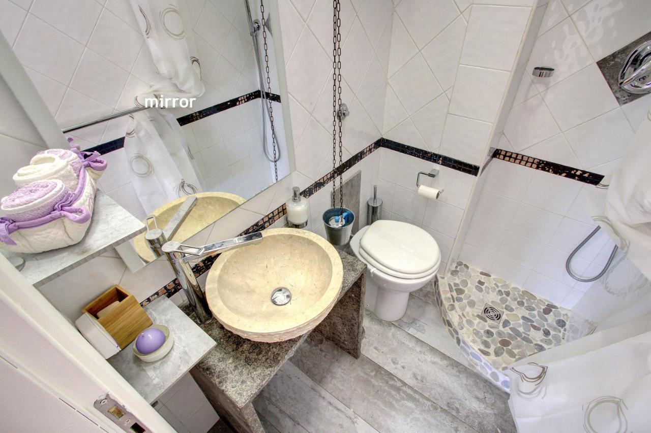 Vomero-Rossini Appartement Napels Buitenkant foto